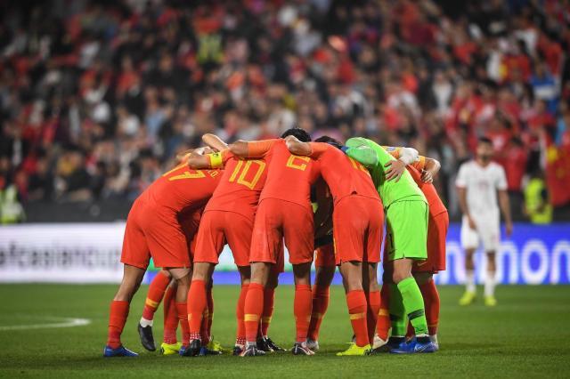 官方网站-亚洲诸强备战40强赛 他们都有比赛踢，唯独国足…